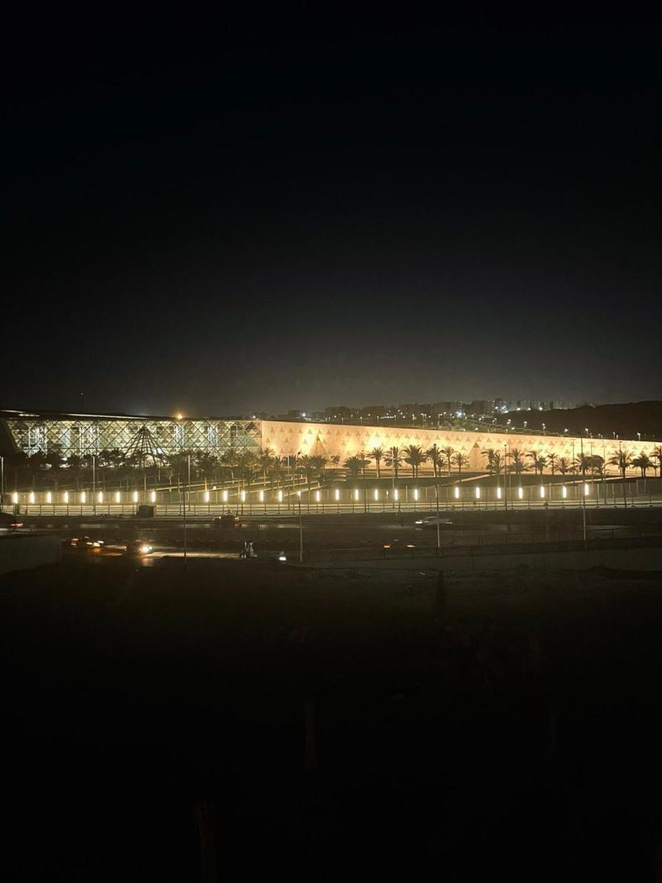 Fancy Pyramids' View, Giza's Gem * Caïro