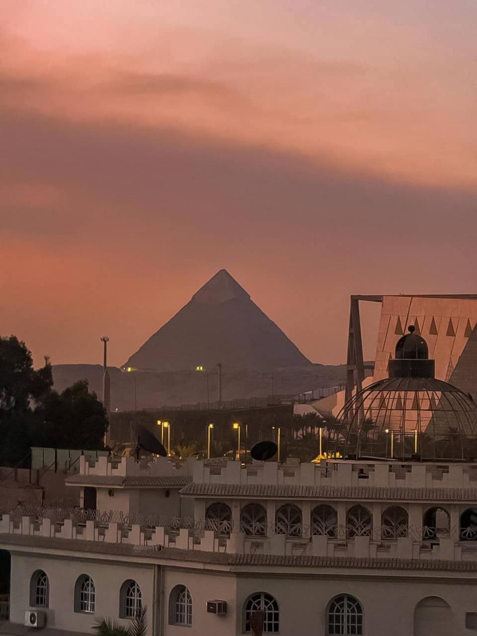 Fancy Pyramids' View, Giza's Gem Appartement *